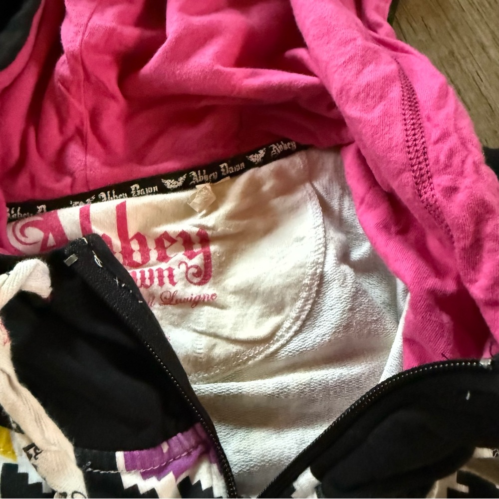 Abbey Dawn Skull Crossbones Sleeveless Hoodie XL Avril Lavigne Vtg Y2K - Picture 9 of 10